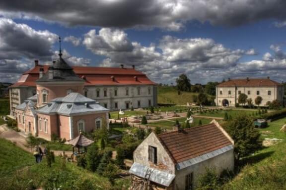 Містичні замки України: Золочівський замок